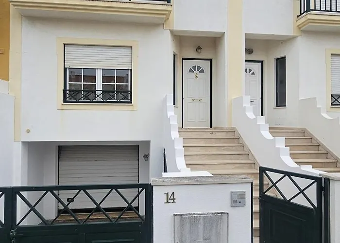 Surfando No Baleal 8 Pessoas 빌라